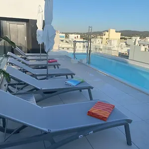 4* Hotel M.